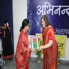SPIC MACAY 2016- Presenting mementos to guests